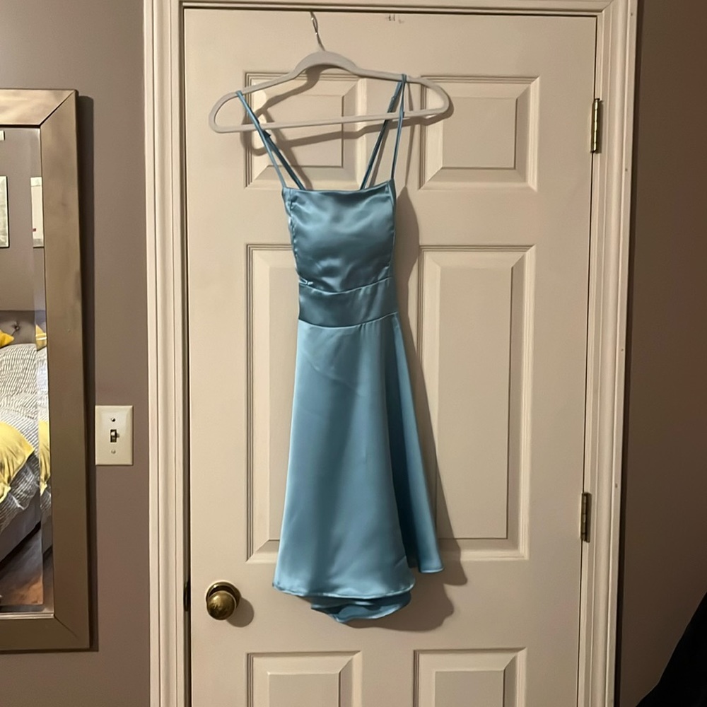 This dress is from Diva life, it is medium, running small on the bust and teal